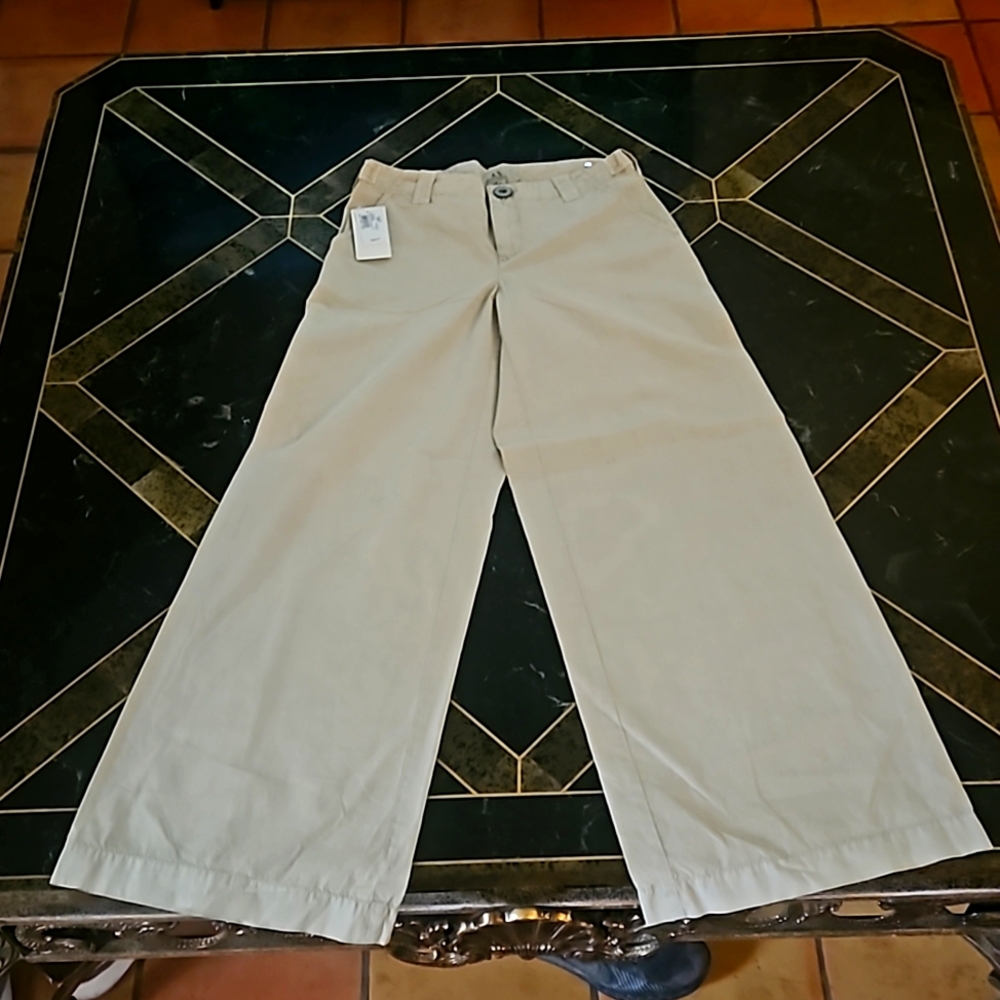 Armani Exchange. Wide and relaxed fit.